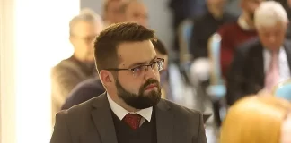 Pritisak na Bošnjake u Srebrenici: Traži se smjena Đozića